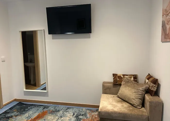 לינה וארוחת בוקר Bela Vista Al 3*