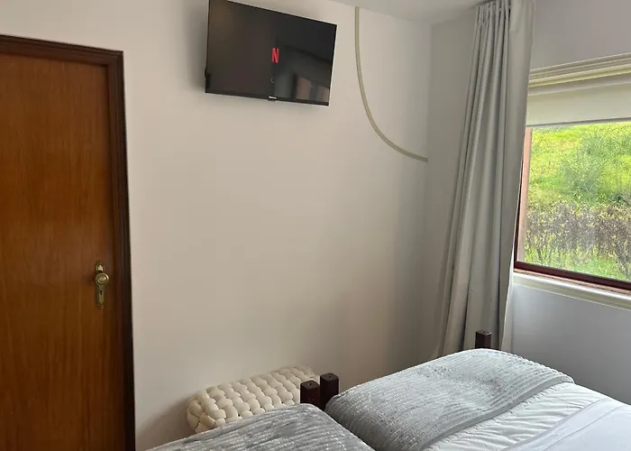 Bela Vista Al 3* פארדס דה קורה