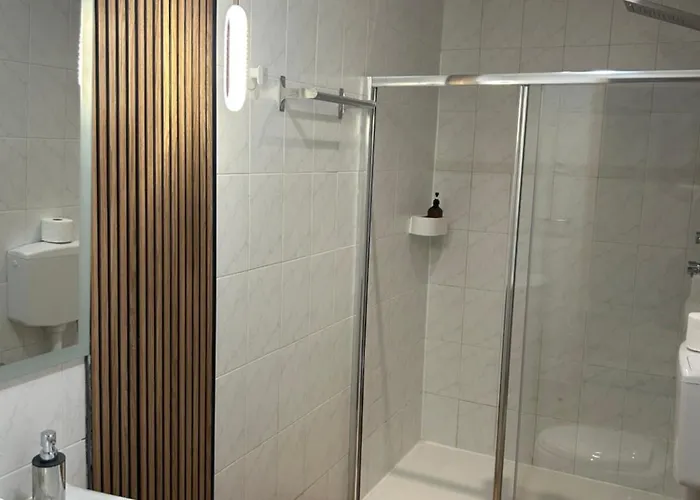 לינה וארוחת בוקר Bela Vista Al 3*